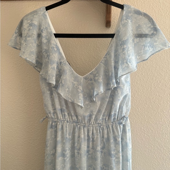 Baltic Born Dresses & Skirts - NWT BALTIC BORN Katya Blue + White Floral Dress